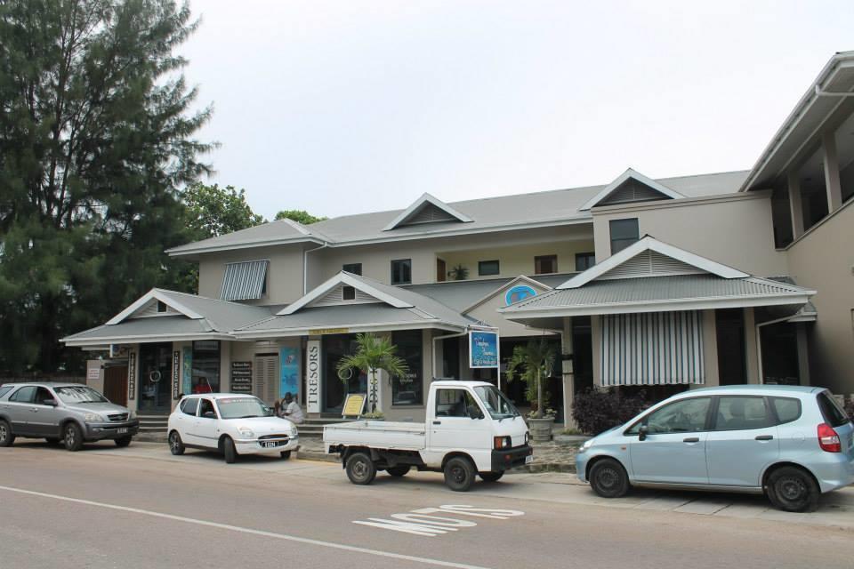 Central Self Catering Apartments Felicite Island Bagian luar foto