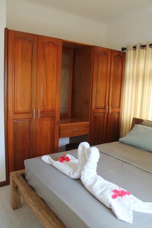 Central Self Catering Apartments Felicite Island Ruang foto